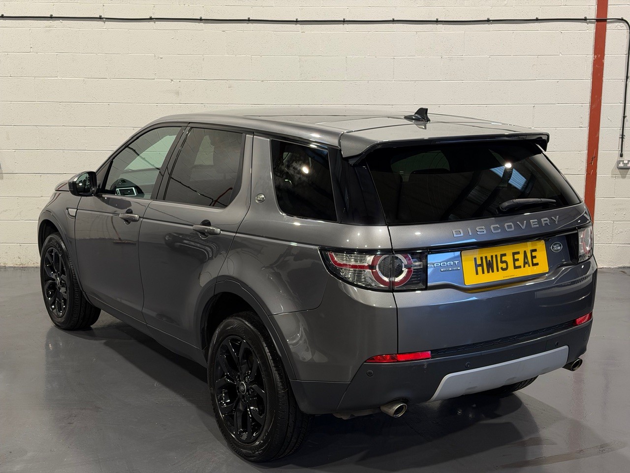 Used Land Rover Discovery Sport 2015 for sale - 77241889: Photo 4