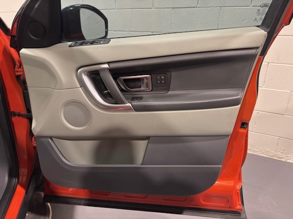 Used Land Rover Discovery Sport 2015 for sale - 76312384: Photo 23