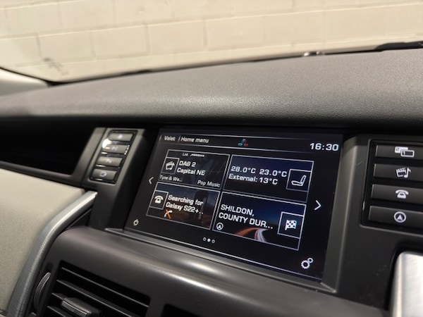 Used Land Rover Discovery Sport 2015 for sale - 76312384: Photo 31