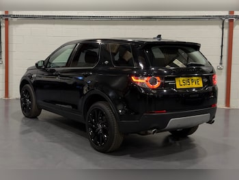 Used Land Rover Discovery Sport 2015 for sale - 76845005: Photo