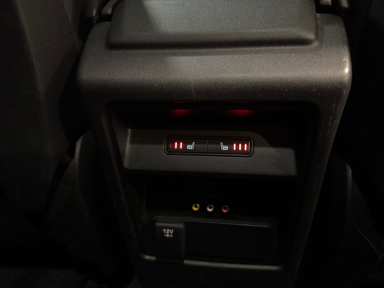 Used Land Rover Discovery Sport 2015 for sale - 76963261: Photo 10