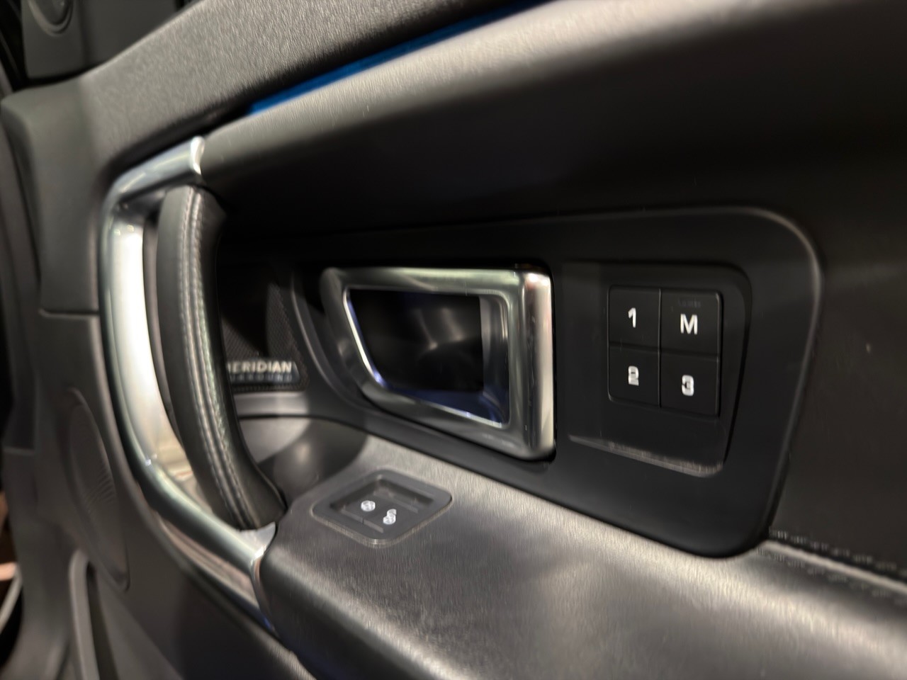 Used Land Rover Discovery Sport 2015 for sale - 76963261: Photo 18