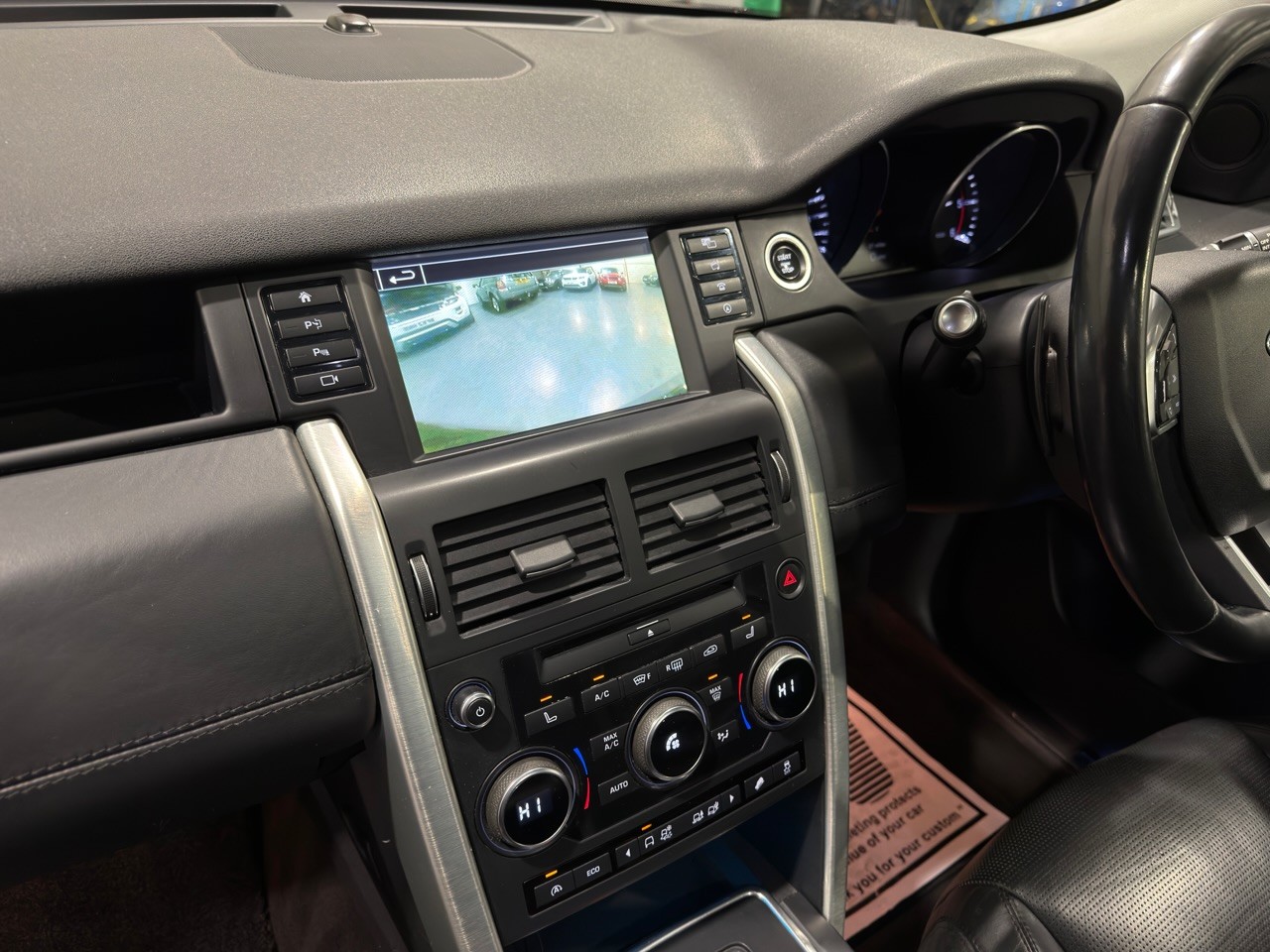 Used Land Rover Discovery Sport 2015 for sale - 76963261: Photo 20