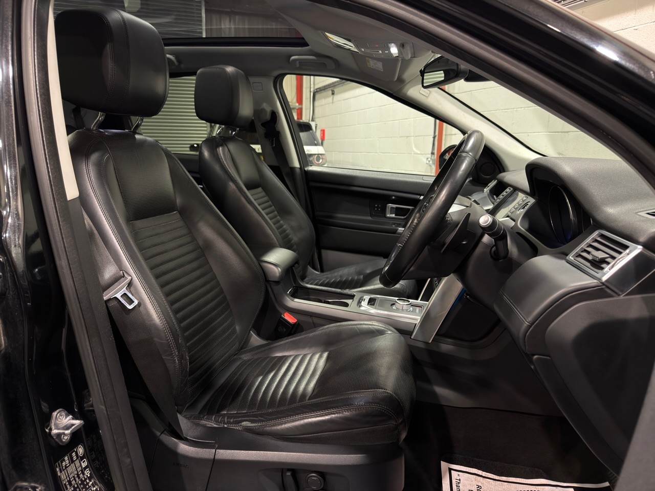 Used Land Rover Discovery Sport 2015 for sale - 76963261: Photo 22