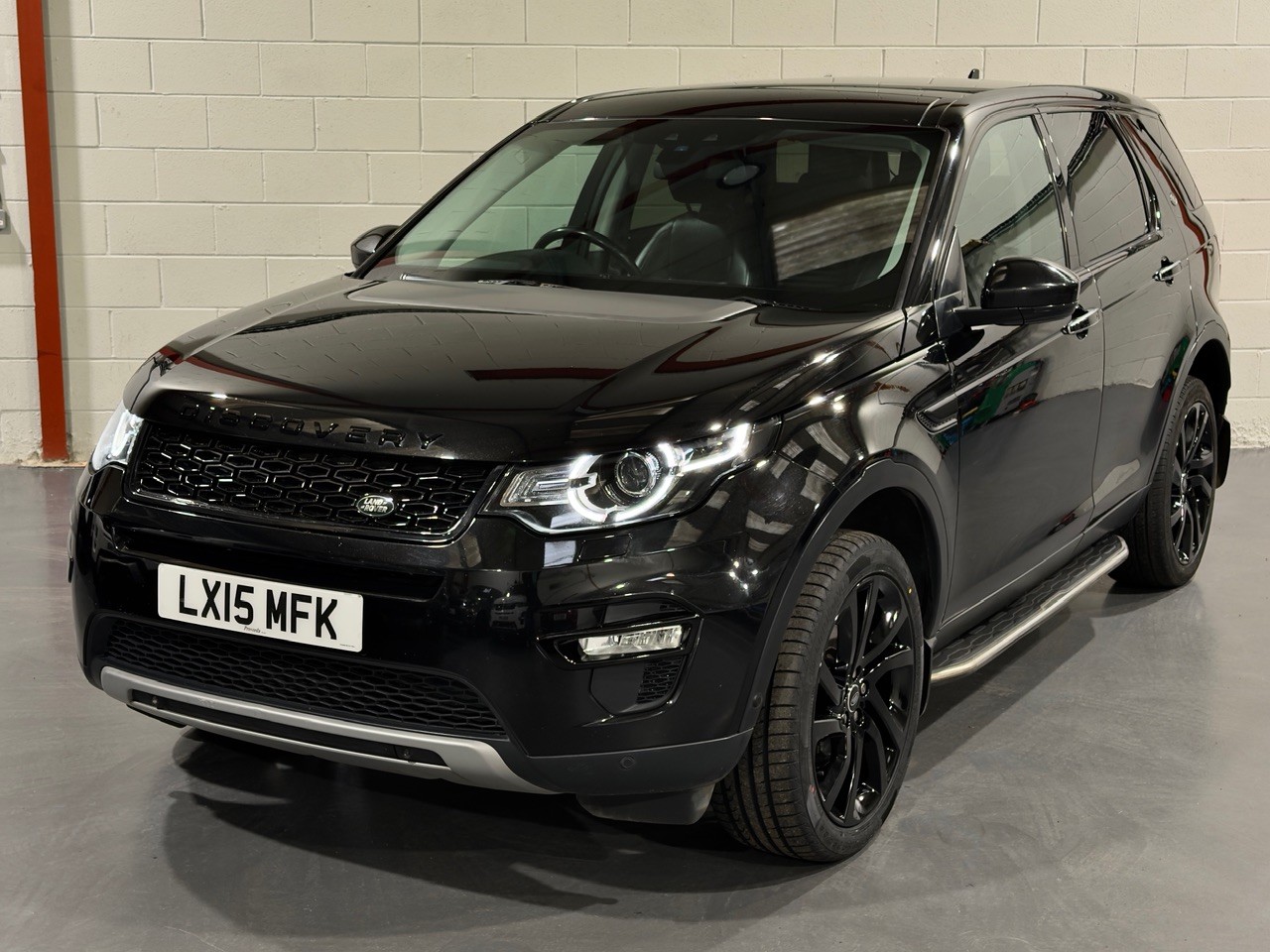 Used Land Rover Discovery Sport 2015 for sale - 76963261: Photo 6