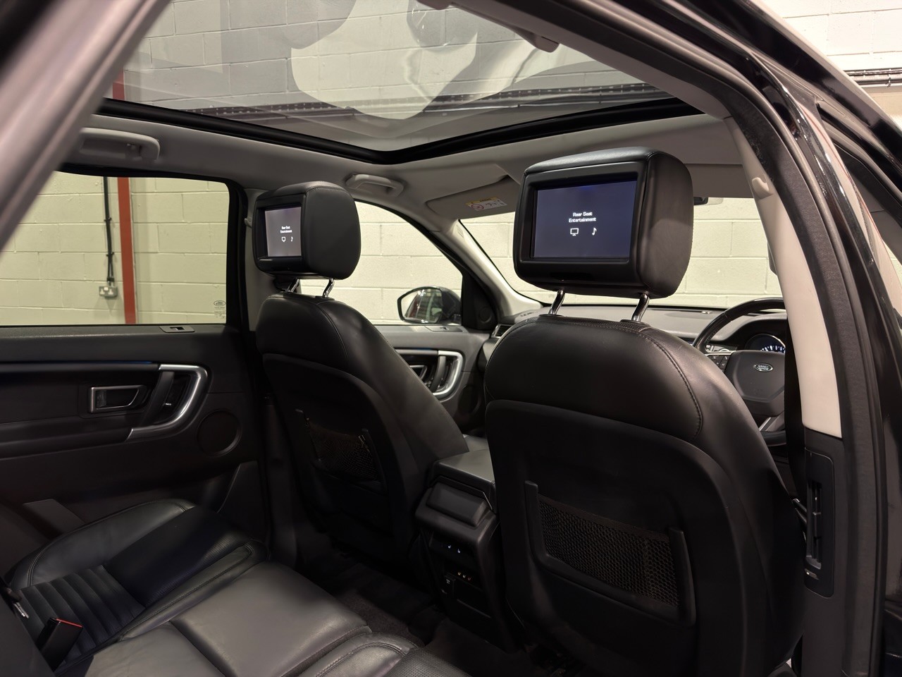 Used Land Rover Discovery Sport 2015 for sale - 76963261: Photo 9