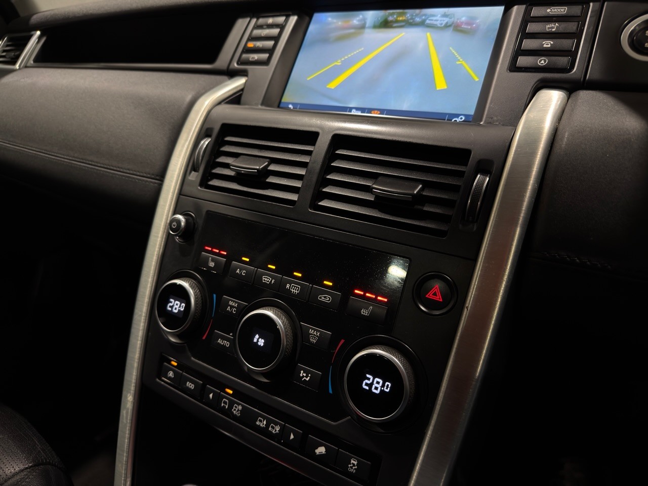 Used Land Rover Discovery Sport 2015 for sale - 76845010: Photo 15