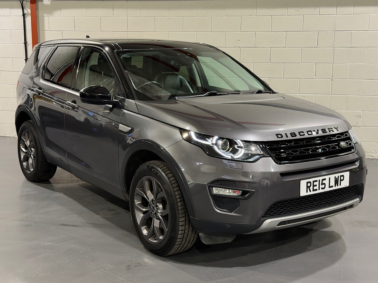 Used Land Rover Discovery Sport 2015 for sale - 76845010: Photo 2