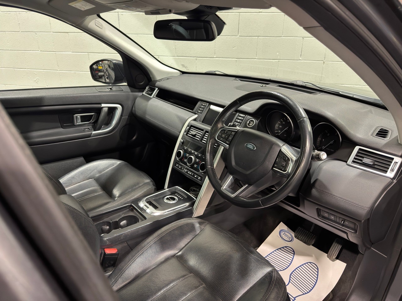 Used Land Rover Discovery Sport 2015 for sale - 76845010: Photo 5