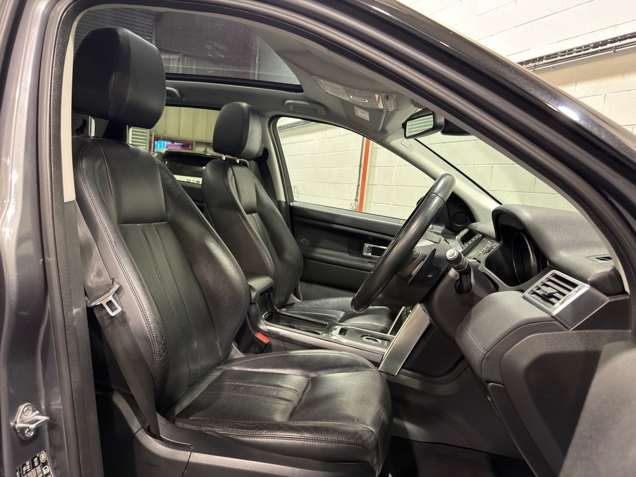 Used Land Rover Discovery Sport 2015 for sale - 76845010: Photo 6