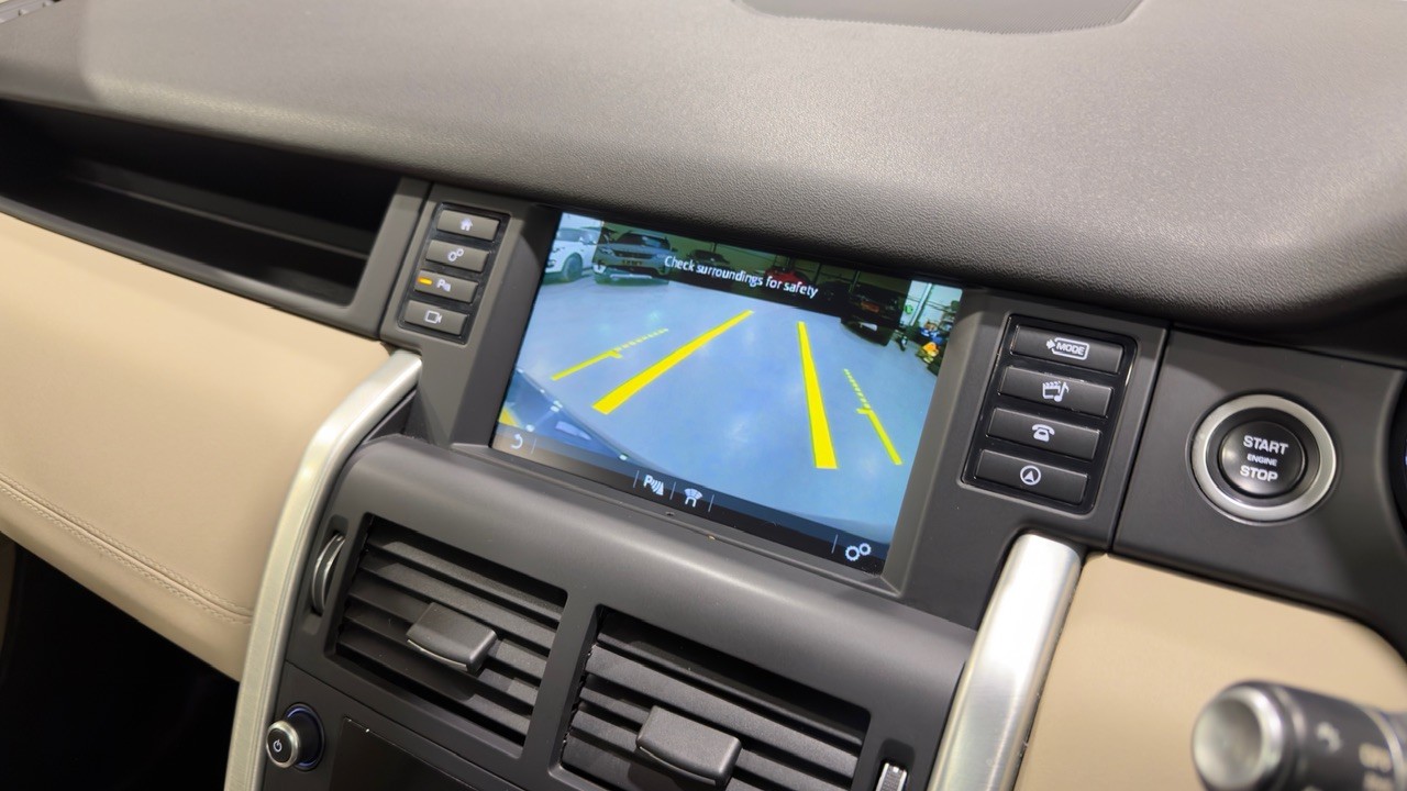 Used Land Rover Discovery Sport 2015 for sale - 78143742: Photo 10