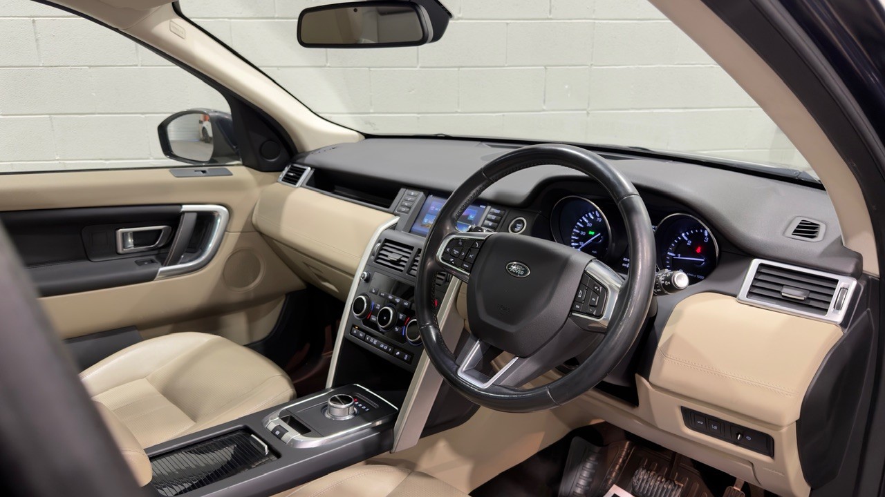 Used Land Rover Discovery Sport 2015 for sale - 78143742: Photo 11