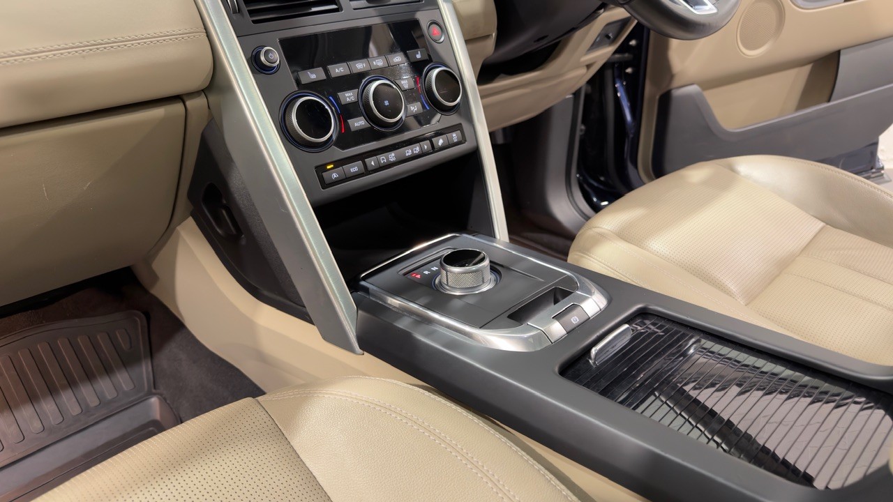 Used Land Rover Discovery Sport 2015 for sale - 78143742: Photo 13