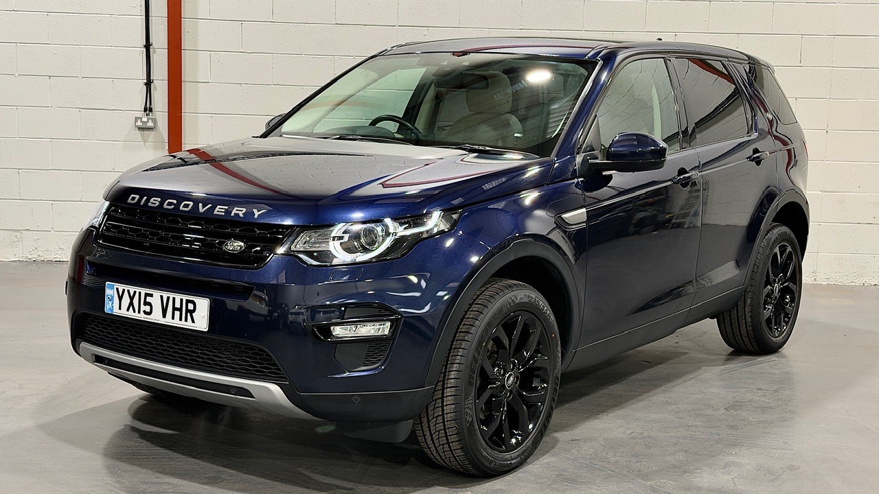 Used Land Rover Discovery Sport 2015 for sale - 78143742: Photo 2