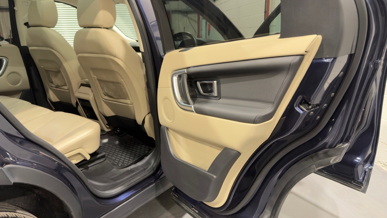 Used Land Rover Discovery Sport 2015 for sale - 78143742: Photo 24