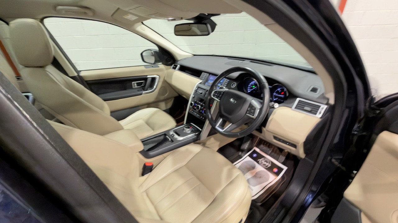 Used Land Rover Discovery Sport 2015 for sale - 78143742: Photo 9