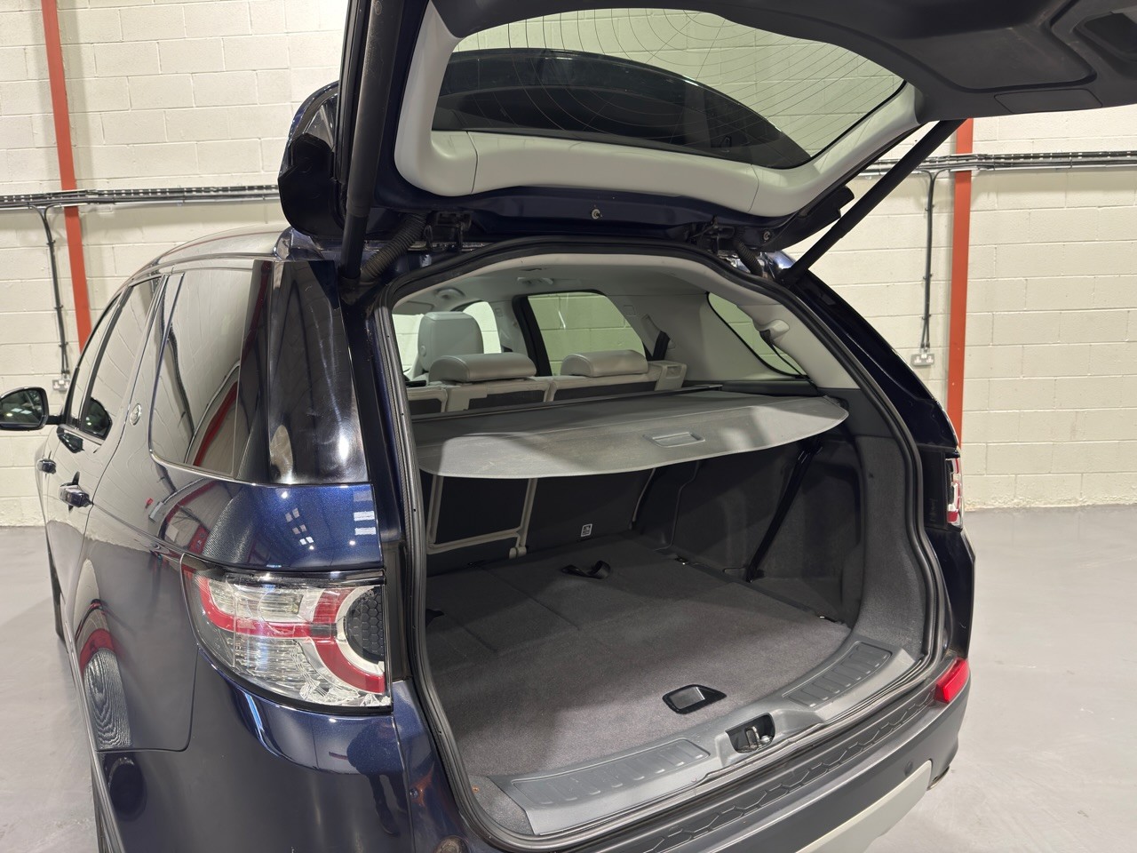 Used Land Rover Discovery Sport 2015 for sale - 76517764: Photo 15