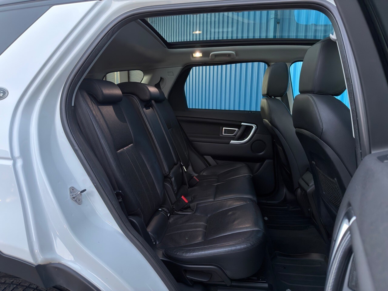 Used Land Rover Discovery Sport 2015 for sale - 77973736: Photo 11