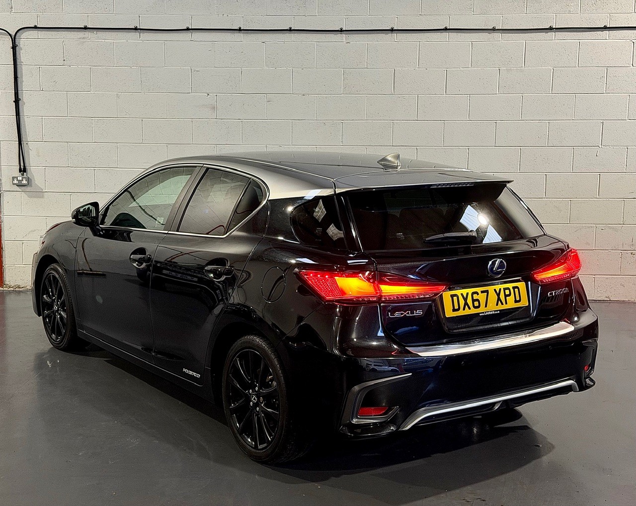 Used Lexus CT 2017 for sale - 77237100: Photo 4