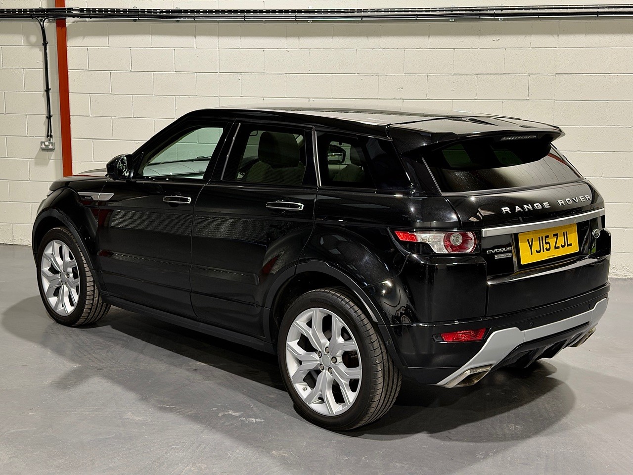 Used Land Rover Range Rover Evoque 2015 for sale - 77113121: Photo 4
