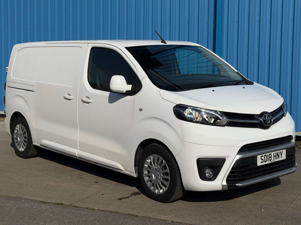 Used Toyota ProAce 2018 for sale - 77979960: Photo 2