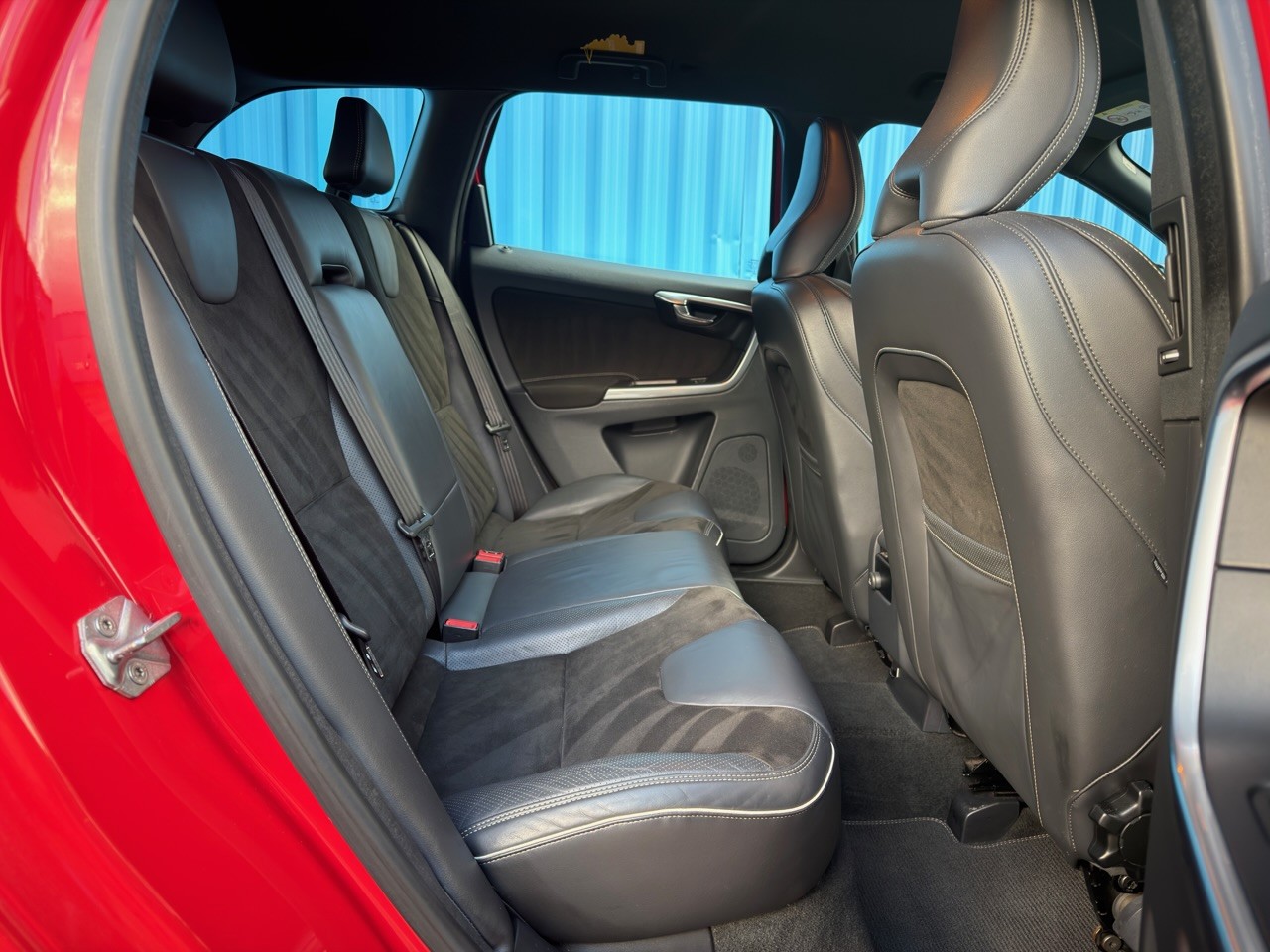 Used Volvo XC60 2015 for sale - 77931285: Photo 16