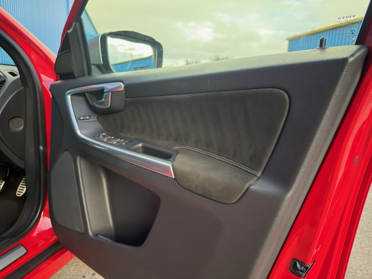 Used Volvo XC60 2015 for sale - 77931285: Photo 19