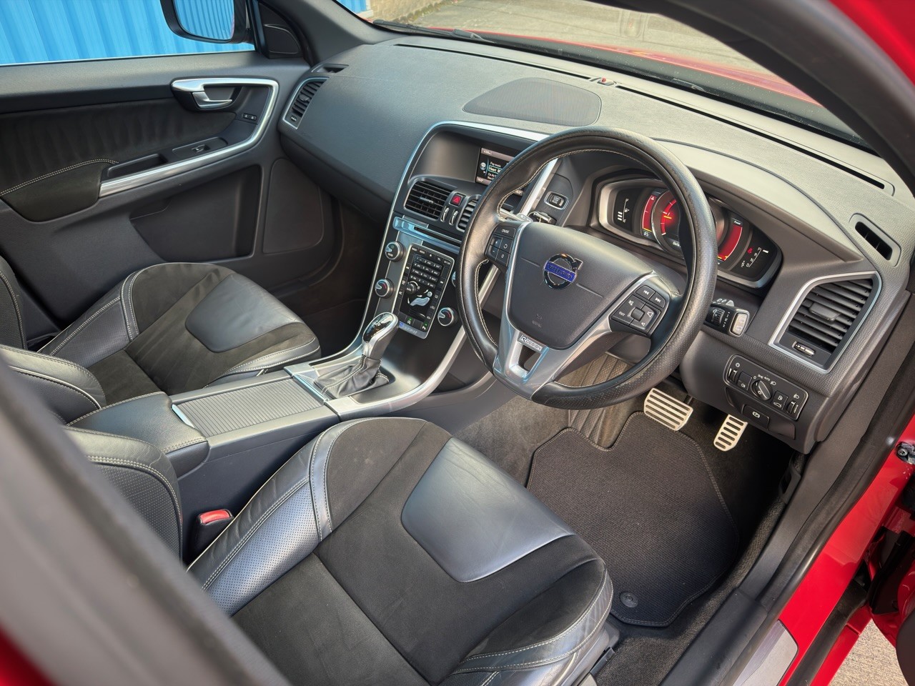 Used Volvo XC60 2015 for sale - 77931285: Photo 22