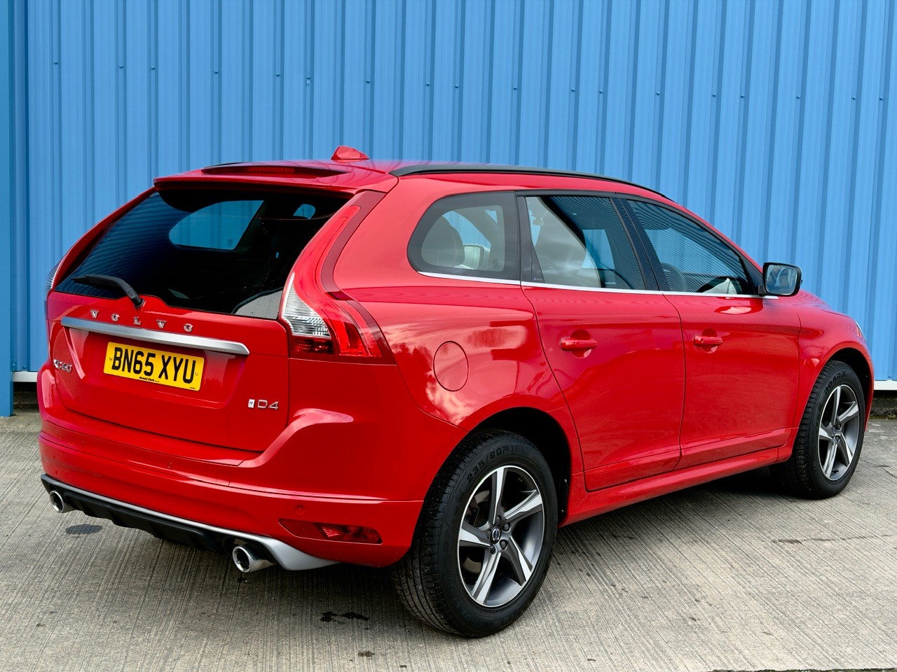 Used Volvo XC60 2015 for sale - 77931285: Photo 5