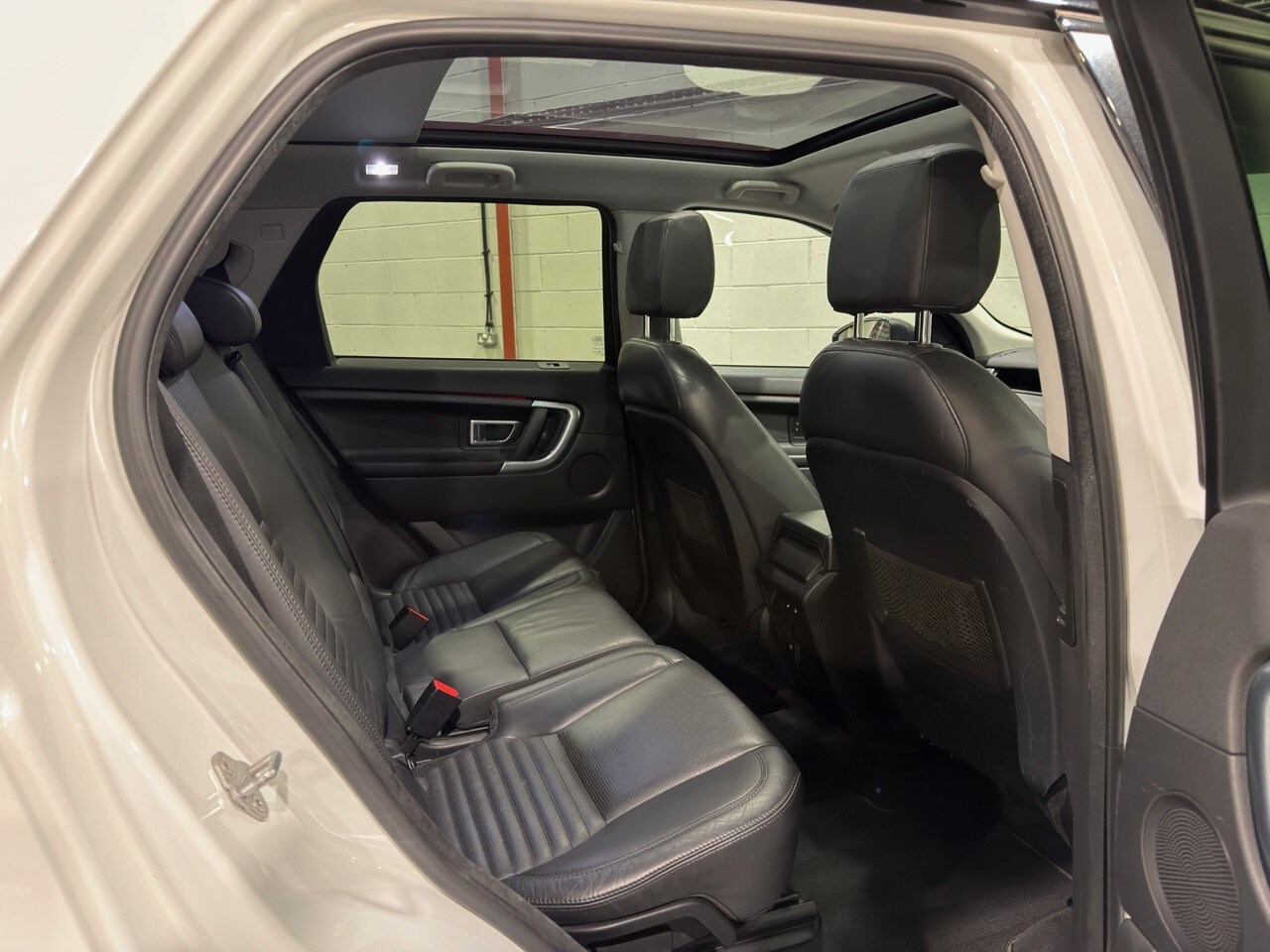 Used Land Rover Discovery Sport 2015 for sale - 77901280: Photo 15