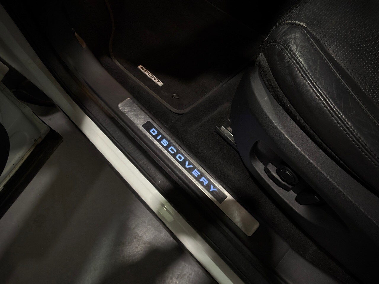 Used Land Rover Discovery Sport 2015 for sale - 77901280: Photo 23