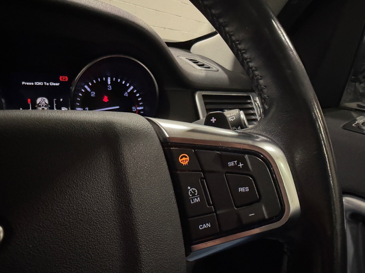 Used Land Rover Discovery Sport 2015 for sale - 77901280: Photo 26