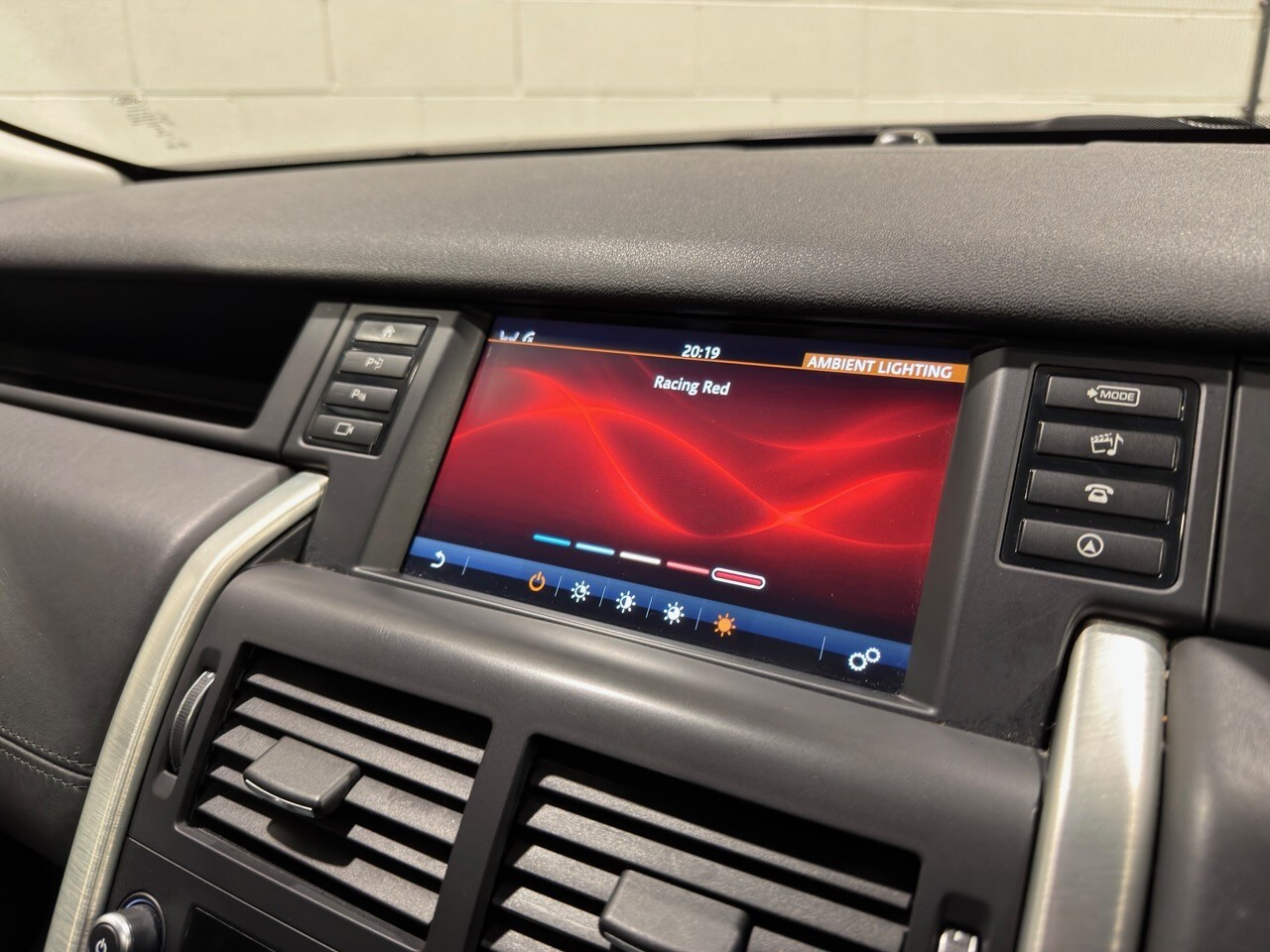 Used Land Rover Discovery Sport 2015 for sale - 77901280: Photo 29