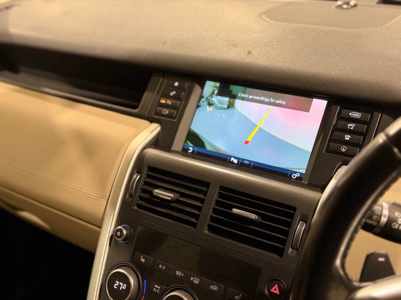 Used Land Rover Discovery Sport 2015 for sale - 77555112: Photo 10