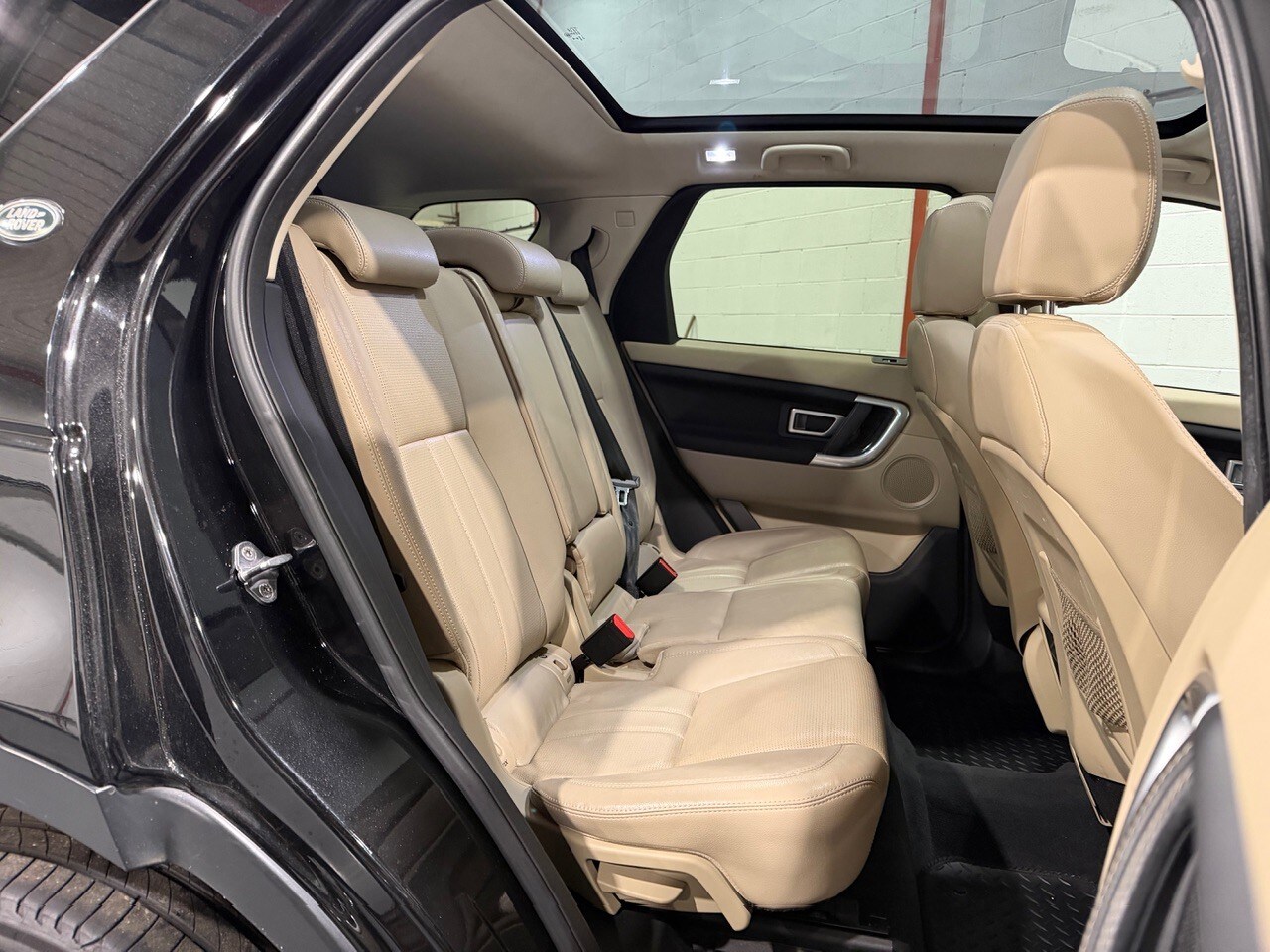 Used Land Rover Discovery Sport 2015 for sale - 77555112: Photo 15