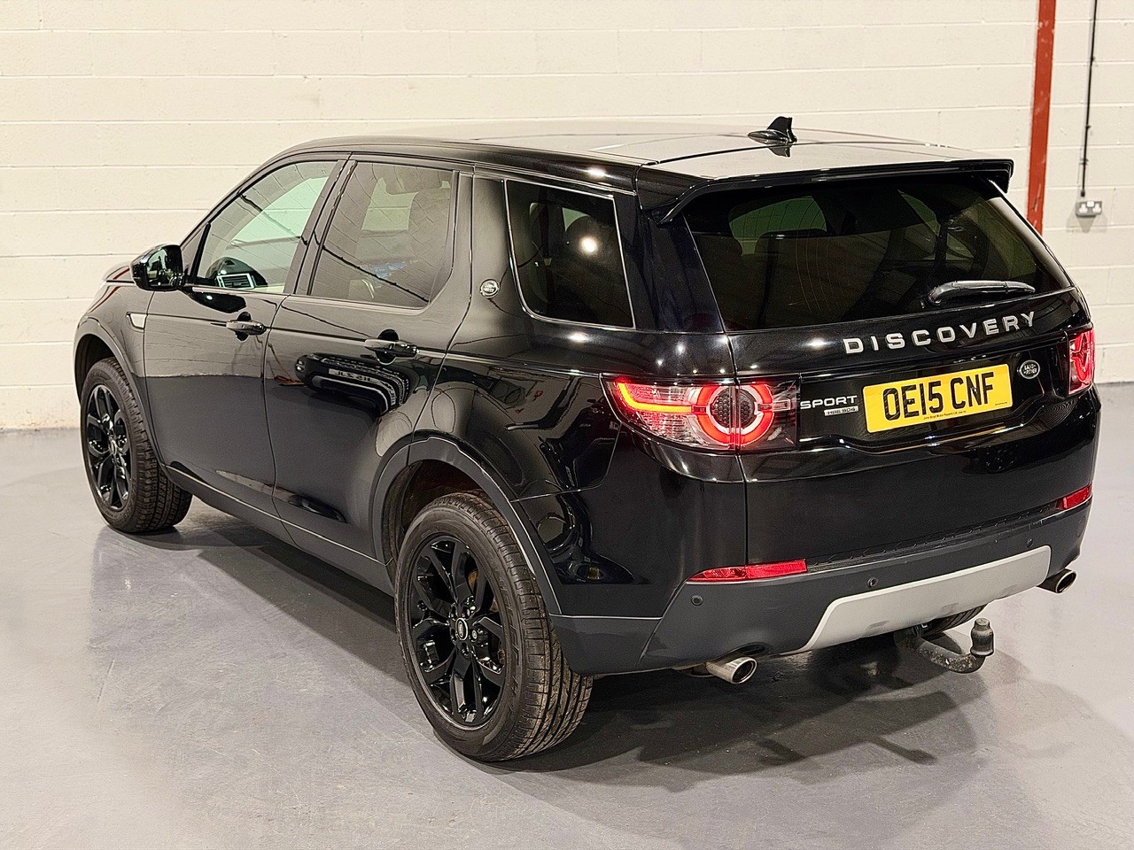 Used Land Rover Discovery Sport 2015 for sale - 77555112: Photo 4