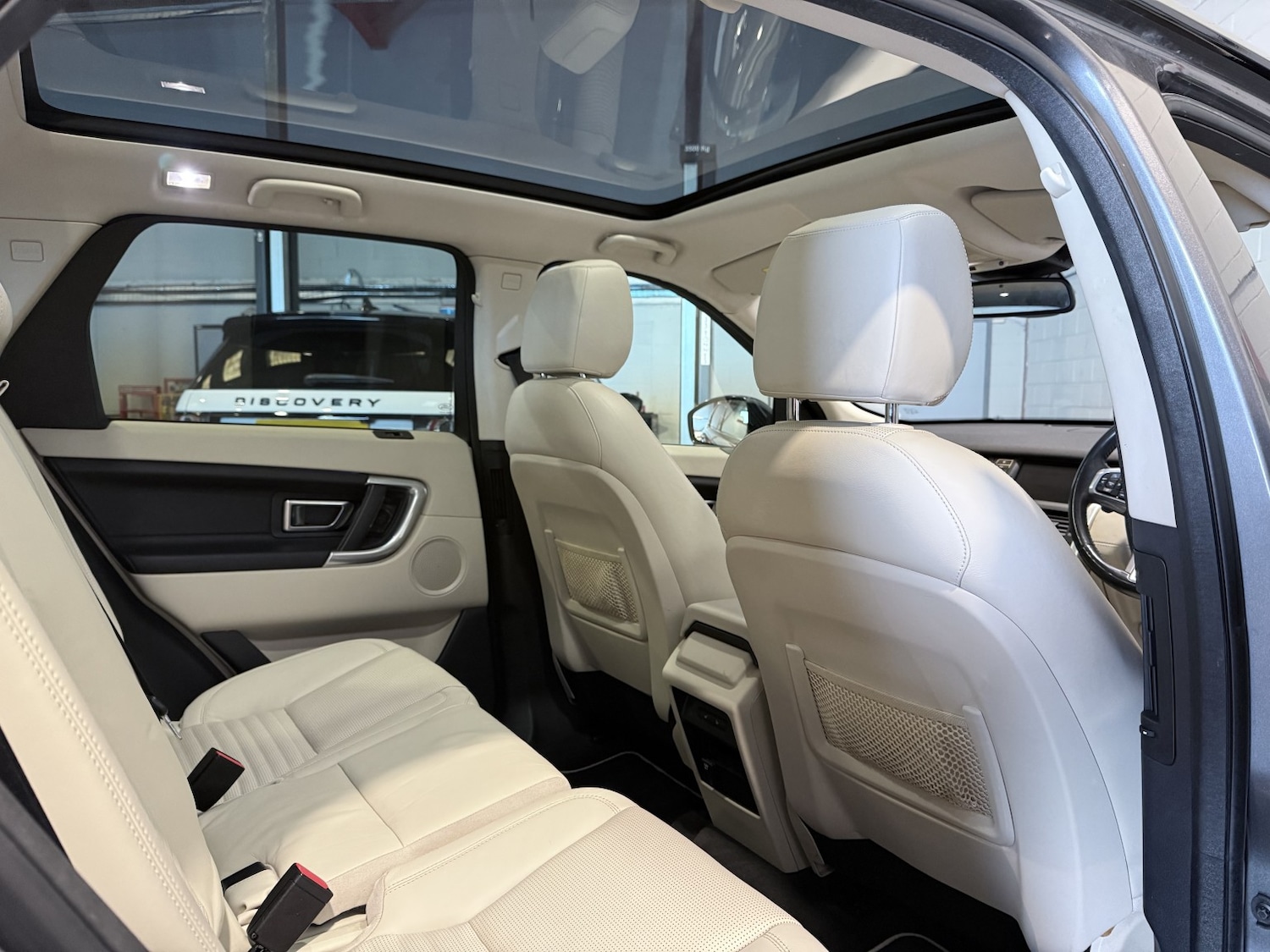 Used Land Rover Discovery Sport 2015 for sale - 76624445: Photo 10