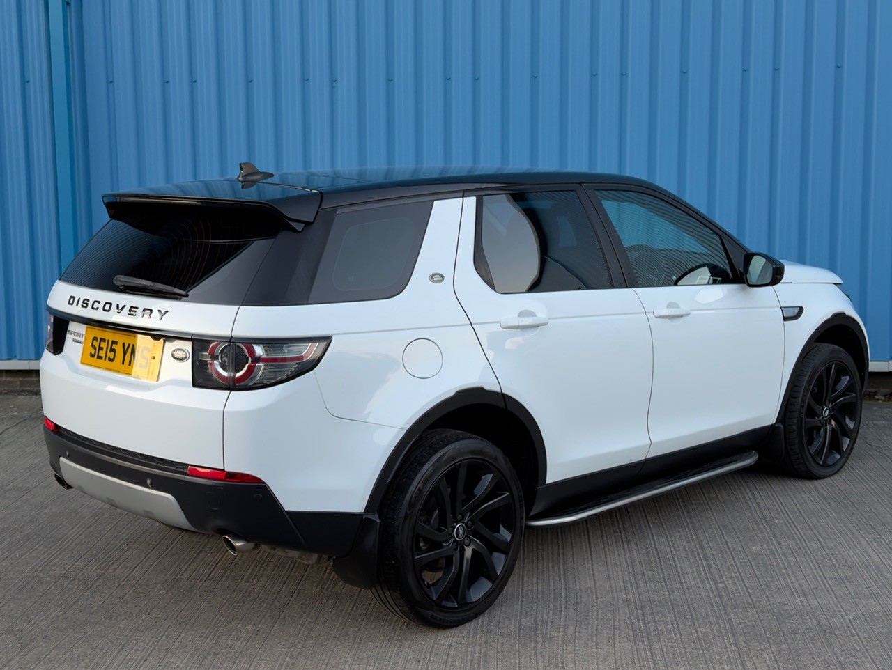 Used Land Rover Discovery Sport 2015 for sale - 77973734: Photo 4