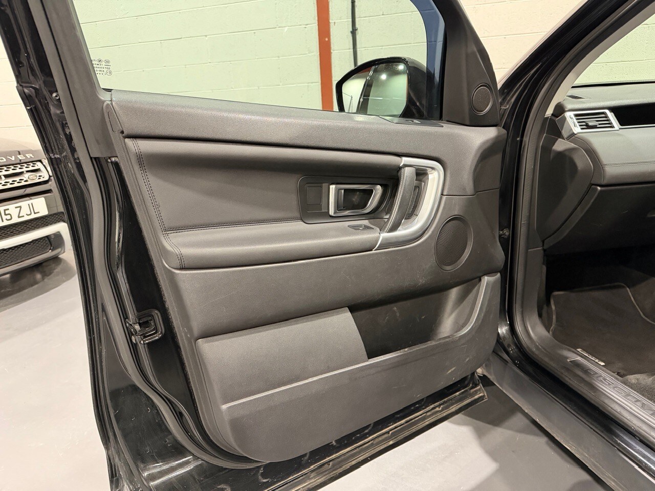 Used Land Rover Discovery Sport 2015 for sale - 77555124: Photo 15