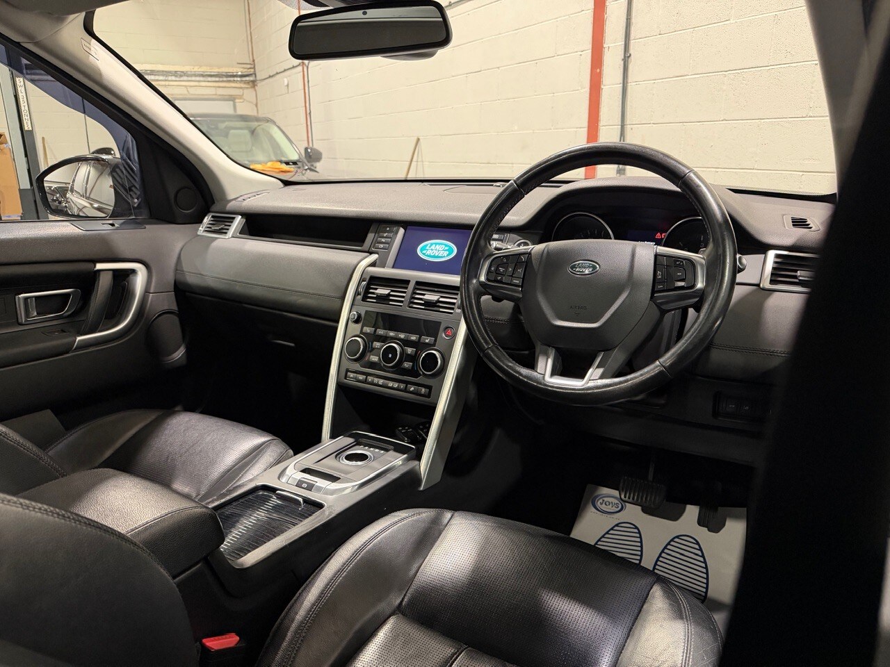 Used Land Rover Discovery Sport 2015 for sale - 77555124: Photo 19