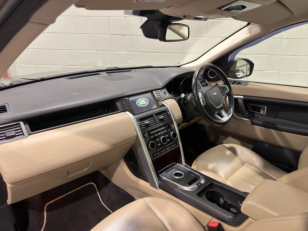 Used Land Rover Discovery Sport 2014 for sale - 77113109: Photo 13