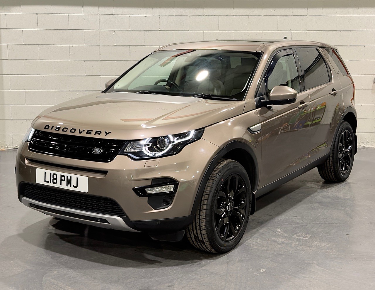 Used Land Rover Discovery Sport 2014 for sale - 77113109: Photo 2