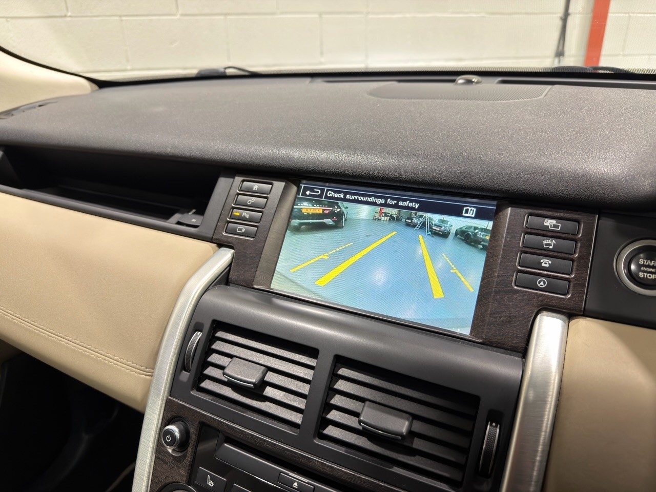 Used Land Rover Discovery Sport 2014 for sale - 77113109: Photo 29