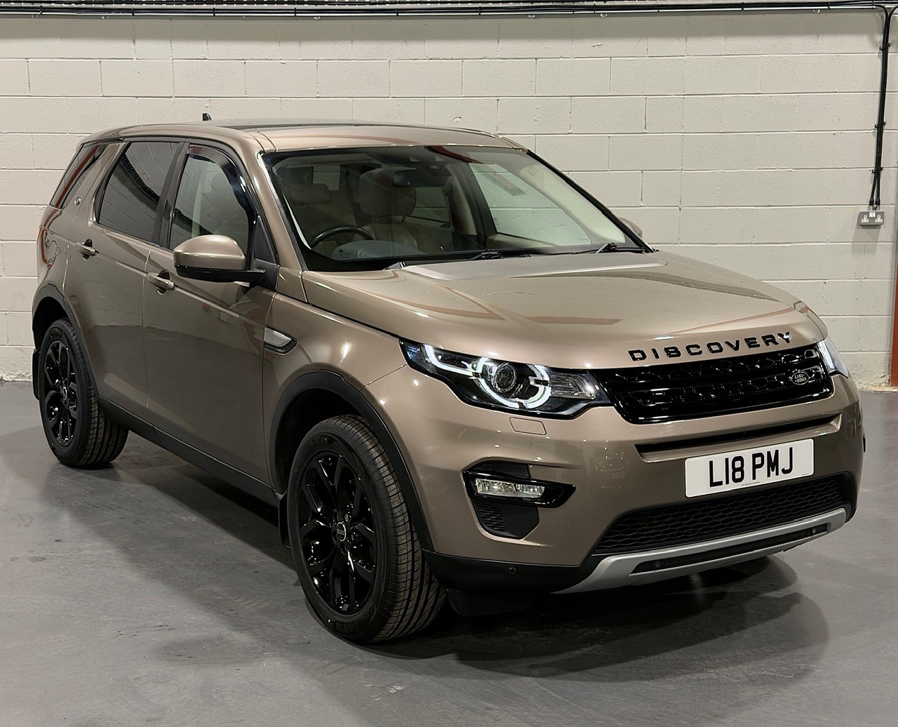 Used Land Rover Discovery Sport 2014 for sale - 77113109: Photo 3