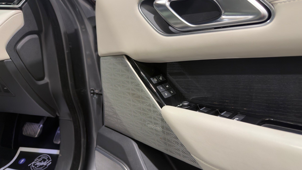 Used Land Rover Range Rover Velar 2018 for sale - 78070470: Photo 23