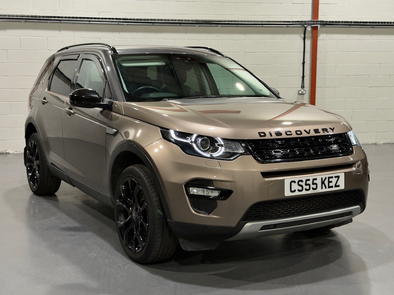 Used Land Rover Discovery Sport 2015 for sale - 76517759: Photo 1