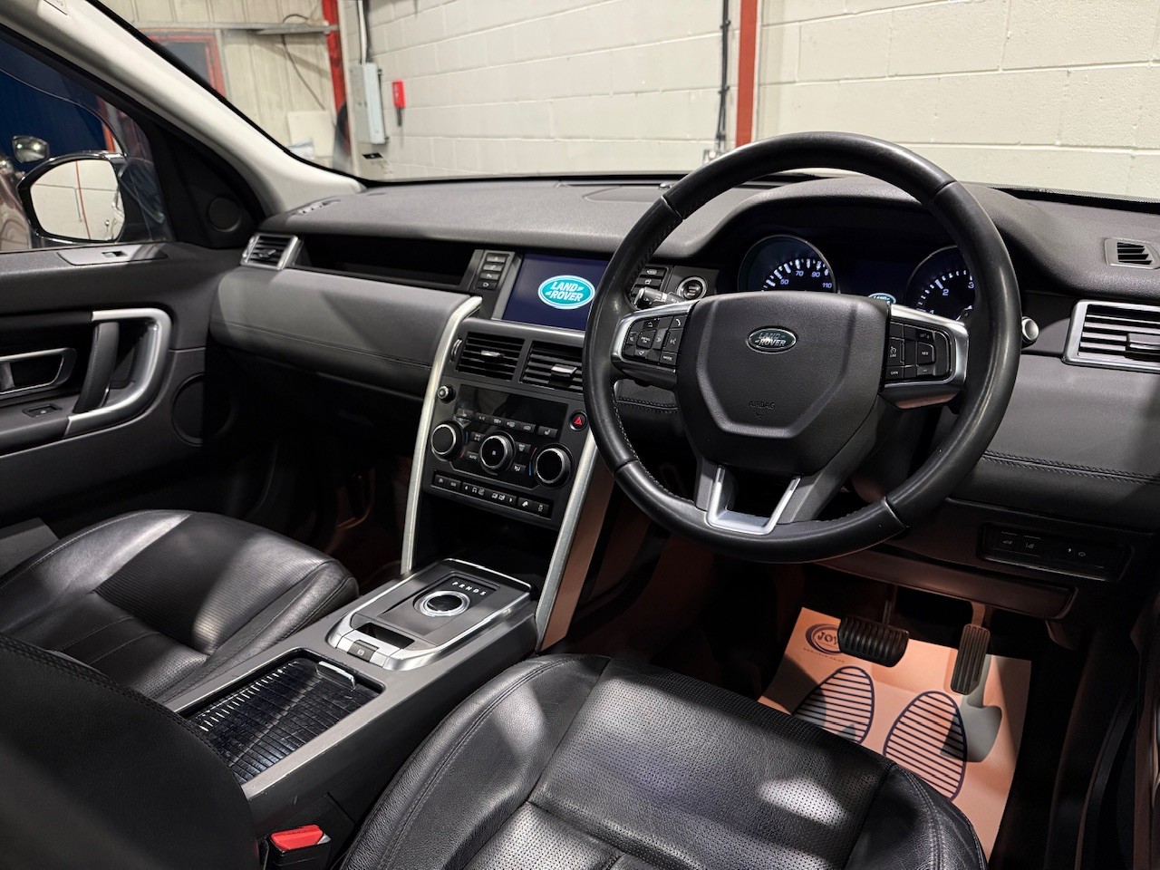 Used Land Rover Discovery Sport 2015 for sale - 76517759: Photo 10