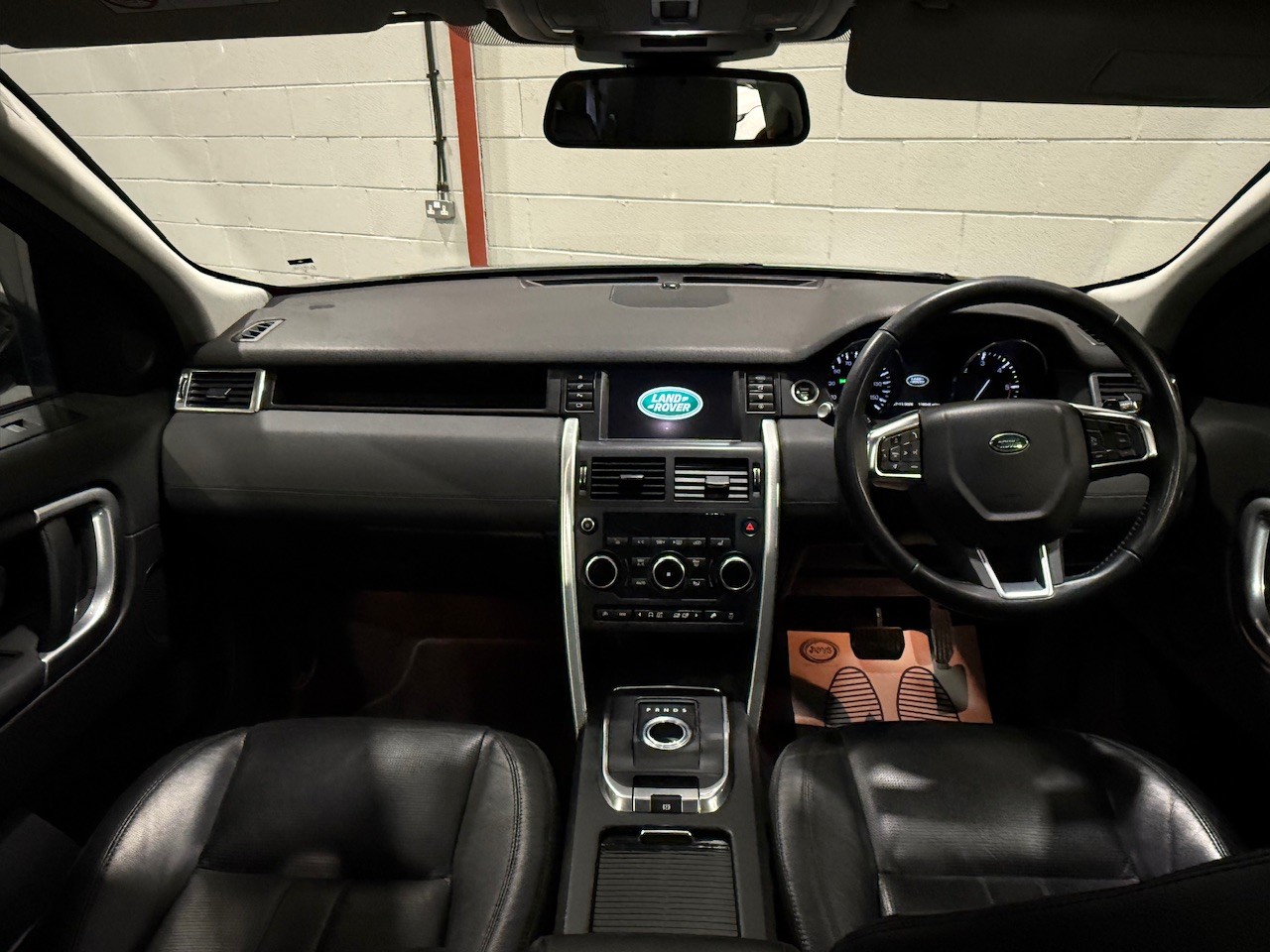 Used Land Rover Discovery Sport 2015 for sale - 76517759: Photo 13