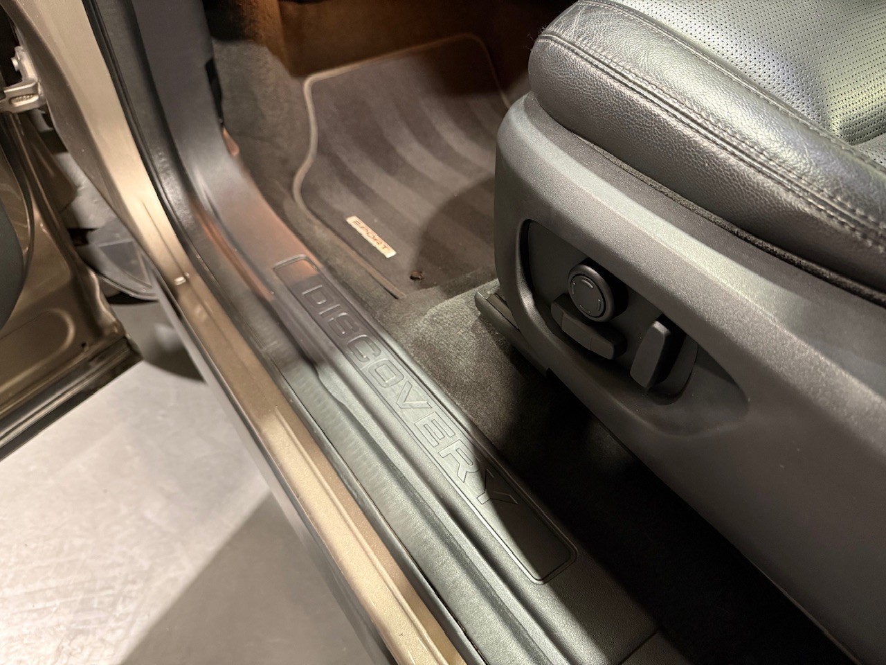 Used Land Rover Discovery Sport 2015 for sale - 76517759: Photo 18