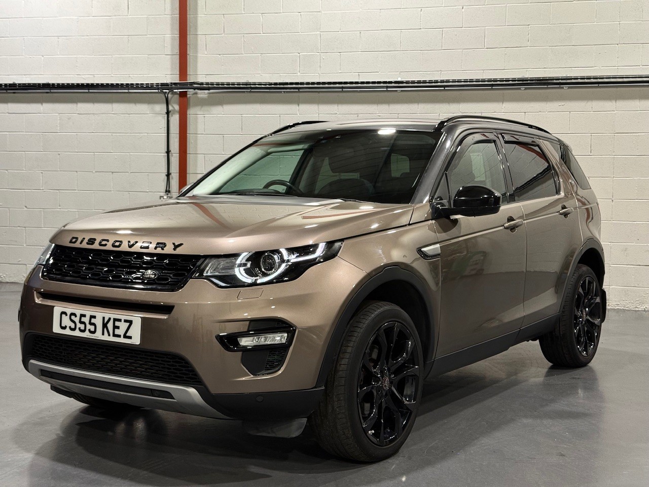 Used Land Rover Discovery Sport 2015 for sale - 76517759: Photo 5